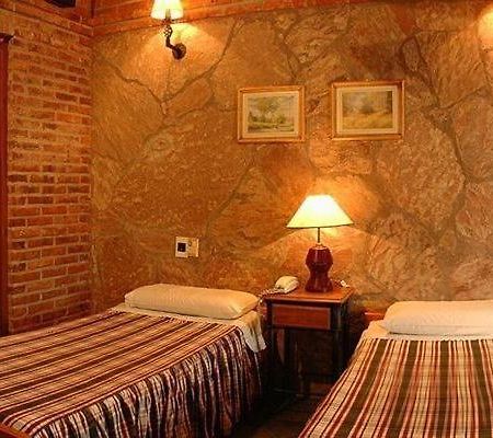 Taormina Hotel 삐나마르 외부 사진